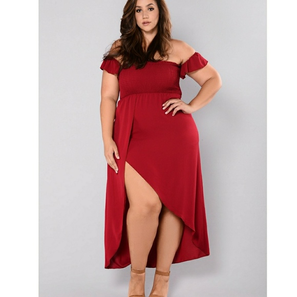 Fashion Nova Dresses & Skirts - Plus sized Fashion Nova maxi dress! NWT